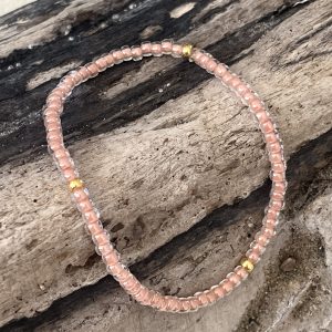 Bracelet élastique OREA en perles de verre japonaise MIYUKI beige rosé brillant et doré fait main et sur mesure