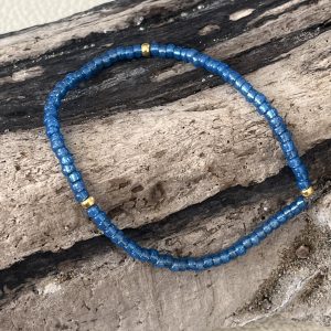 Bracelet élastique OREA en perles de verre japonaise MIYUKI bleu jean denim et doré fait main et sur mesure