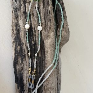 Cordons à lunettes Elyzia chaines de lunettes bijou de lunettes fait main en perles de verres tres fines et petites 2mm japonaises Miyuki, pierre naturelle, perles de culture d'eau douce blanche, perles de coquillages, perles dorées vert clair d'eau et blanc nacré, acier inoxydable, coloris embouts à choisir