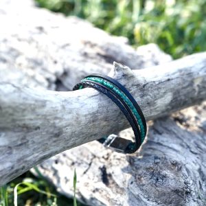 Bracelet Homme en cuir 4 rangs noir et brun et petites perles naturelles de jade vert, fermoir aimanté en acier inoxydable de qualité, personnalisable, fait main et à la taille demandée