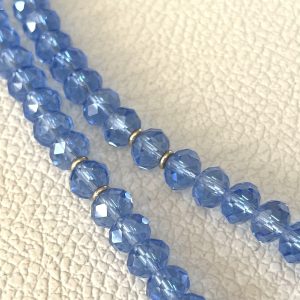 Luminya Dragonne poignée cordon bijou de téléphone en perles de verre colorées bleu ciel light clair transparent aux reflets scintillants et lumineux pour coque de tel fait main solide option rondelles plaqué or