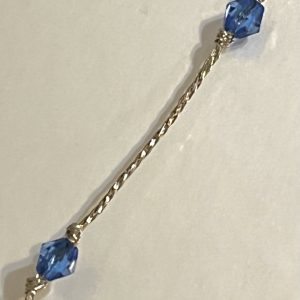 Baya ou bin-bin ORELINE en perles de verre coloris bleu et tissées sur un fil doré très solide, fermoir en acier inoxydable doré sans nickel sans plomb et sans cadmium, sur mesure et ajusté à la taille fait main