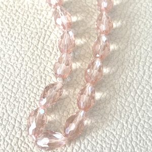 Luminya Dragonne poignée cordon bijou de téléphone en perles de verre colorées rose clair gouttes d'eau transparent aux reflets scintillants et lumineux pour coque de tel fait main solide option rondelles plaqué or