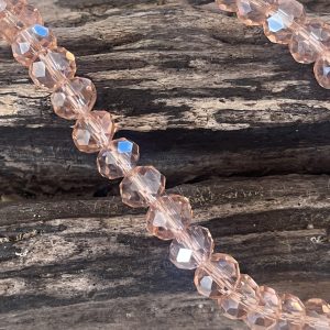 Luminya Dragonne poignée cordon bijou de téléphone en perles de verre colorées rose clair peche saumon transparent aux reflets scintillants et lumineux pour coque de tel fait main solide option rondelles plaqué or