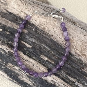 Bracelet en pierre naturelle d'améthyste et acier inoxydable sans nickel sans plomb et sans cadmium, avec fermoir et chainette d'extension