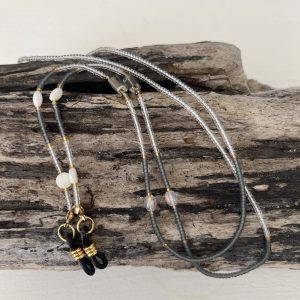 Cordons à lunettes Elyzia chaines de lunettes bijou de lunettes fait main en perles de verres tres fines et petites 2mm japonaises Miyuki, pierre naturelle, perles de culture d'eau douce blanche, perles de coquillages, perles dorées gris et transparent cristal, acier inoxydable, coloris embouts à choisir