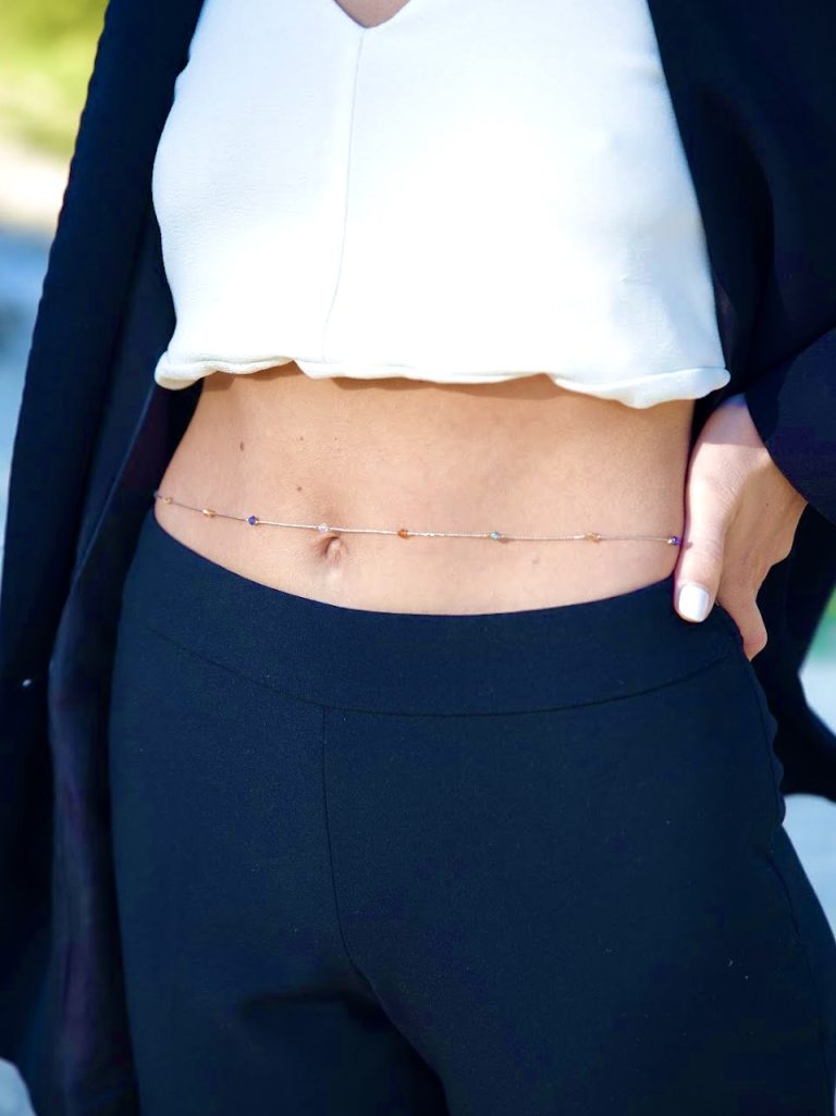 baya fin perles de verre colorées et tissées sur un fil doré avec fermoir en acier inoxydable doré