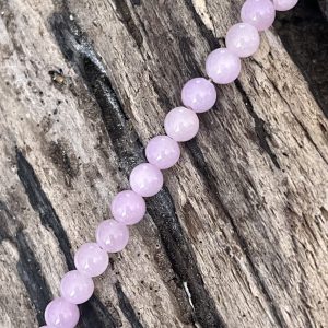 Bracelet en pierre naturelle de coquillage petites perles de pourpre violet et acier inoxydable sans nickel sans plomb et sans cadmium, avec fermoir et chainette d'extension